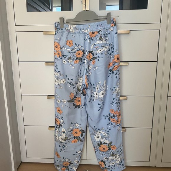 JCrew High-rise floral garden pant - Picture 2 of 6